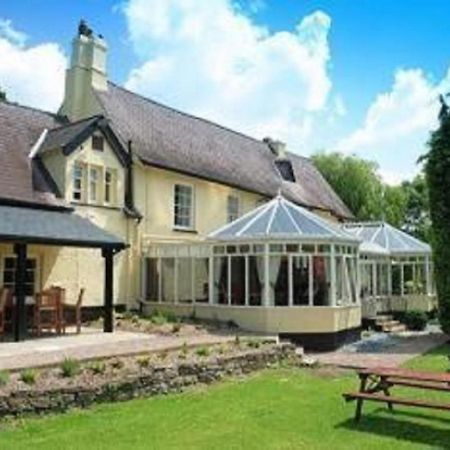 Plas Derwen Hotel Abergavenny Kültér fotó