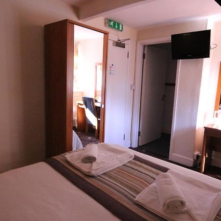 Plas Derwen Hotel Abergavenny Kültér fotó