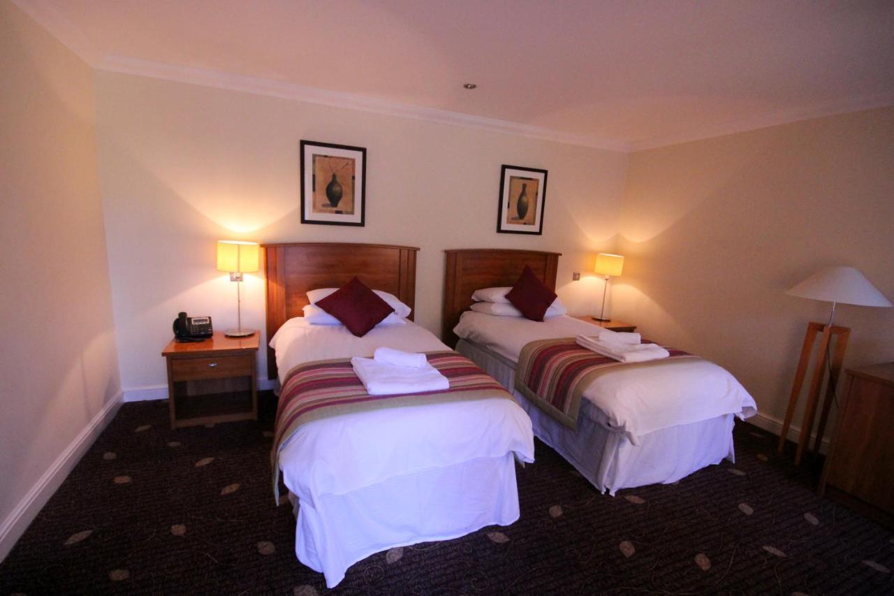 Plas Derwen Hotel Abergavenny Kültér fotó