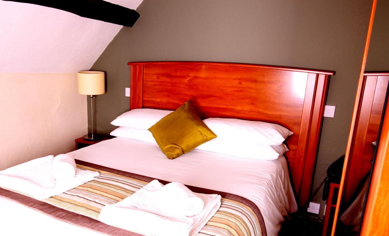 Plas Derwen Hotel Abergavenny Kültér fotó